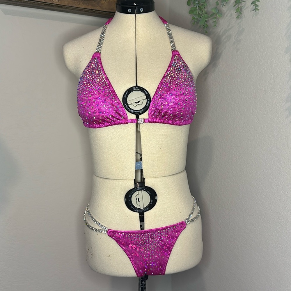 Brand New SNBF Competition Bikini